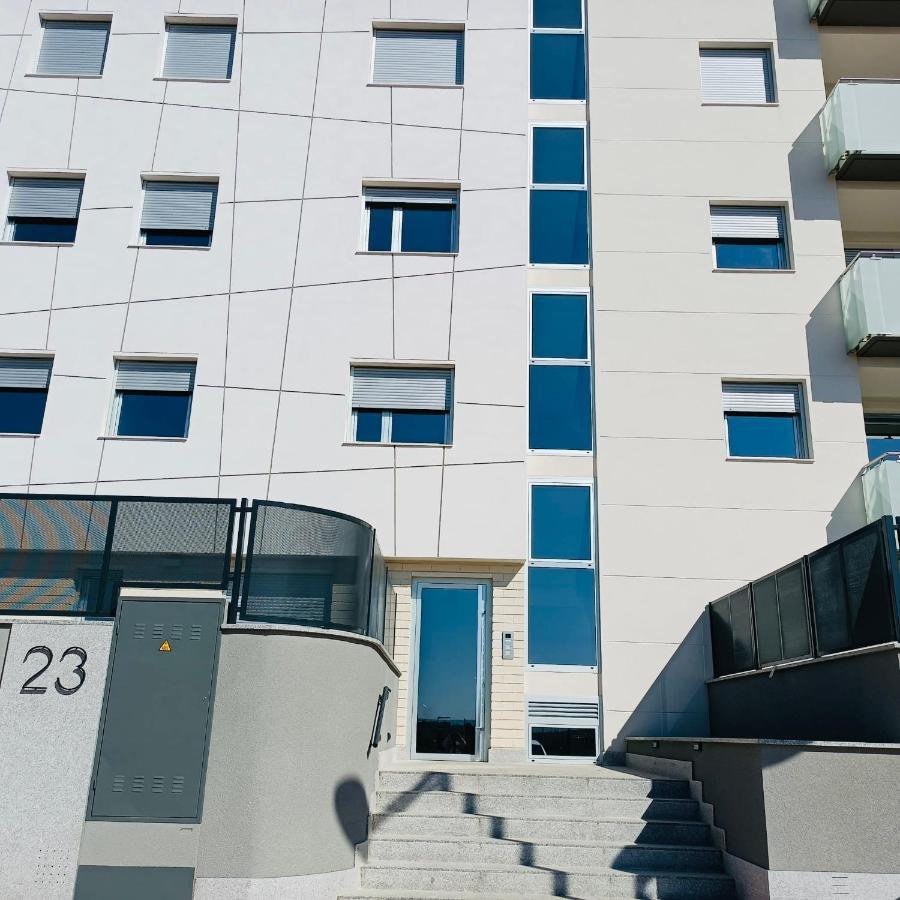 Precioso Piso Monzon Terraza, Parking,Piscina,Zona De Juegos 蒙松 外观 照片