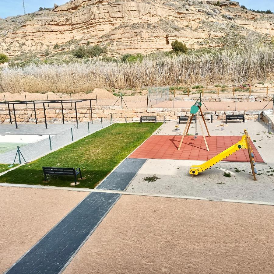 Precioso Piso Monzon Terraza, Parking,Piscina,Zona De Juegos 蒙松 外观 照片