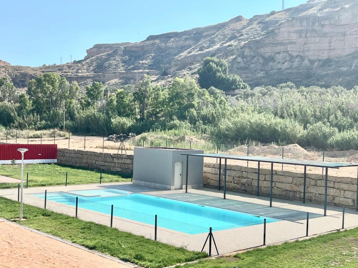 Precioso Piso Monzon Terraza, Parking,Piscina,Zona De Juegos 蒙松 外观 照片